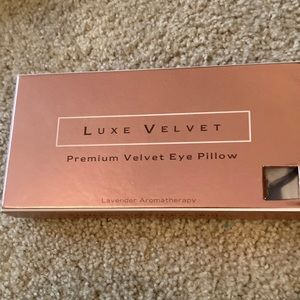 LUXE VELVET Premium Soothing Lavender Infused Eye Pillow Mask